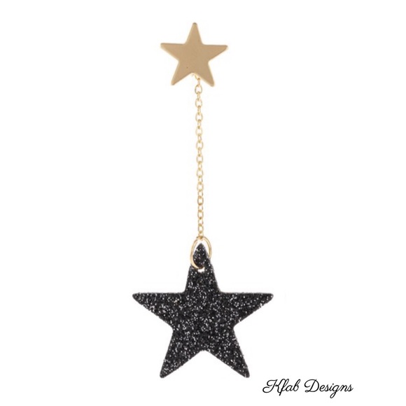 ⭐️NEW! Black Glitter Dangling Star Earrings! - Picture 2 of 3